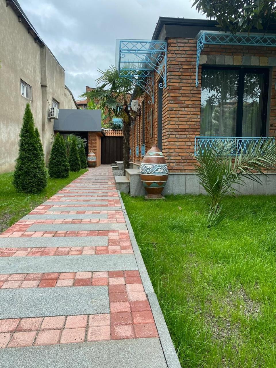 Hotel Varla Kutaisi Exterior foto